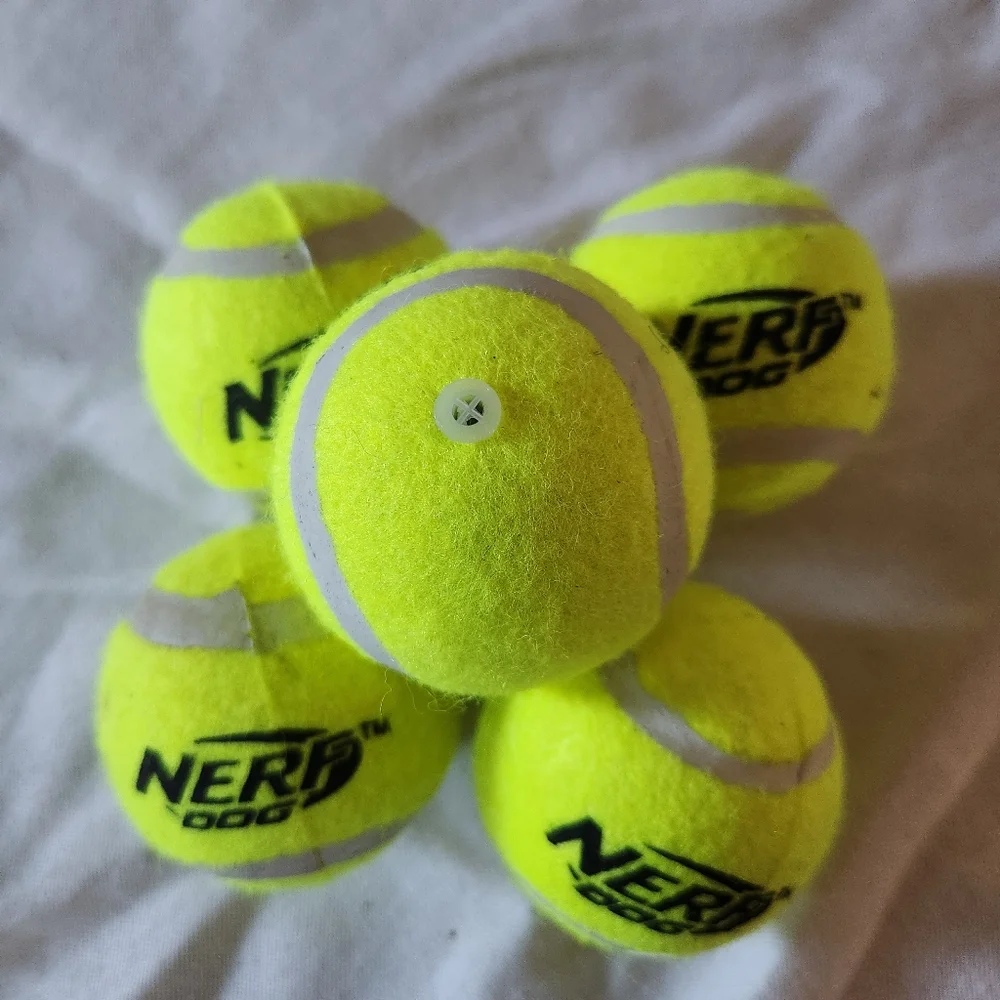 Nerf Dog Tennis Balls Set of 5 High Visibility Fetch Balls Pet Toy